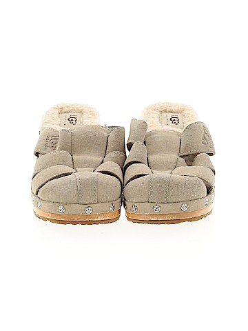 Ugg Australia Mule/Clog (view 2)