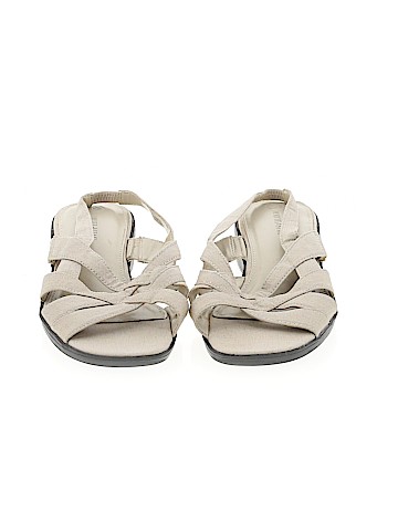 White Stag Wedges (view 2)