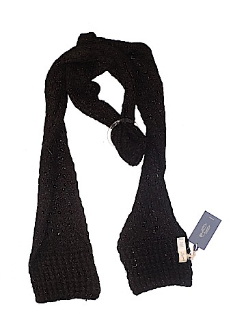 Universal Thread Scarf (view 1)