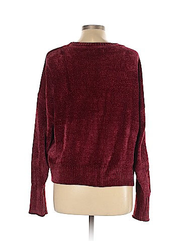 Romeo & Juliet Couture Pullover Sweater (view 2)