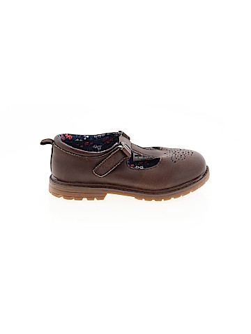 OshKosh B'gosh Flats (view 1)