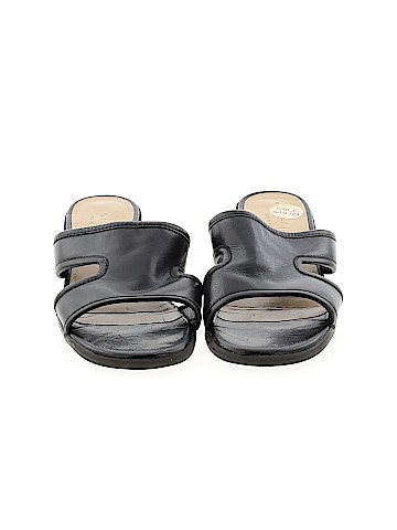 Liz Claiborne Sandals (view 2)