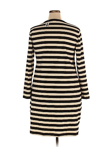 Old Navy Casual Dress (view 2)