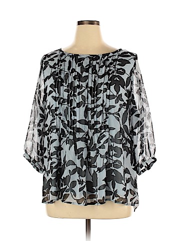 Q&A 3/4 Sleeve Blouse (view 1)