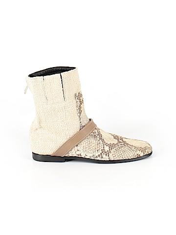 NewbarK Boots (view 1)