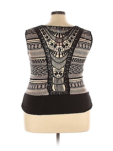 Janette Plus Sleeveless Top (view 2)