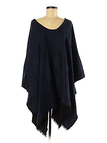 Cuyana Poncho (view 1)