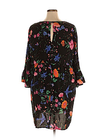 Old Navy Casual Dress (view 2)