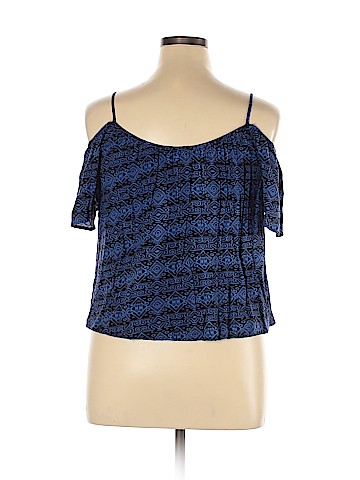 One Clothing Short Sleeve Blouse (view 2)