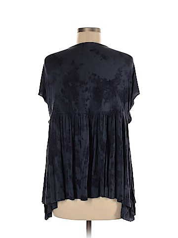 American Eagle Outfitters Short Sleeve Top (view 2)