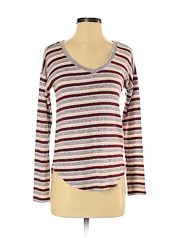 American Eagle Outfitters Long Sleeve Top (view 1)