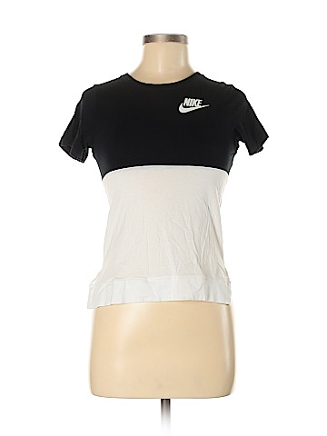 Nike Short Sleeve T-Shirt (view 1)