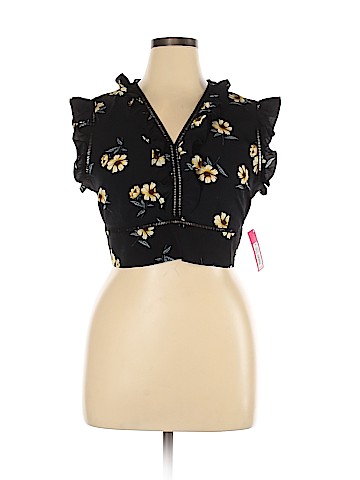 Xhilaration Short Sleeve Blouse (view 1)