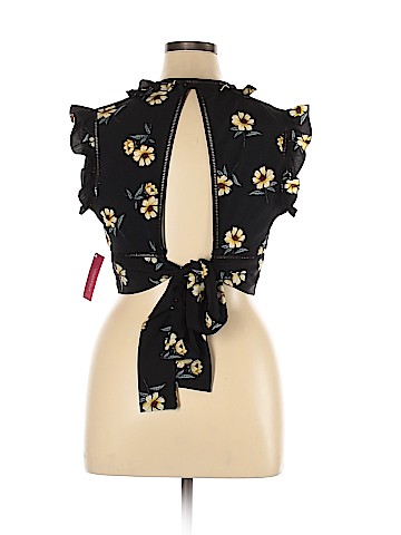 Xhilaration Short Sleeve Blouse (view 2)