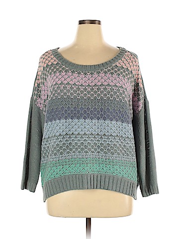 American Eagle Outfitters Pullover Sweater (view 1)