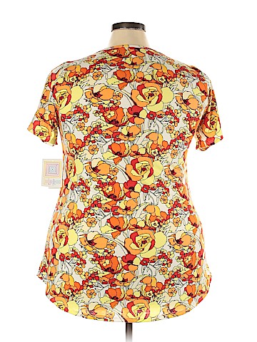 Lularoe Short Sleeve Top (view 2)