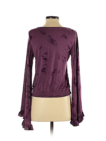 American Eagle Outfitters Long Sleeve Top (view 2)