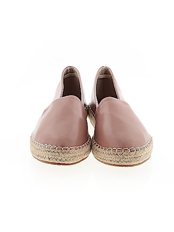 Liliana Flats (view 2)