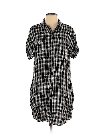 BeachLunchLounge Short Sleeve Button-Down Shirt (view 1)