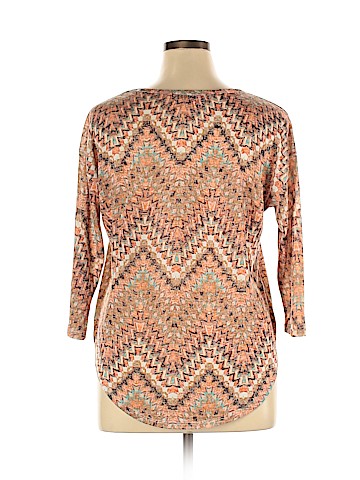 Almost Famous 3/4 Sleeve Top (view 2)