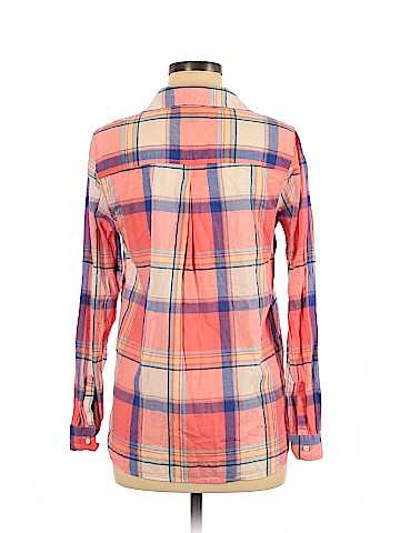 Old Navy Long Sleeve Button-Down Shirt (view 2)