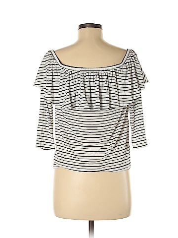 American Eagle Outfitters Short Sleeve Top (view 2)