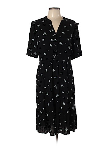 Old Navy Casual Dress (view 1)