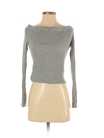 Forever 21 Pullover Sweater (view 1)