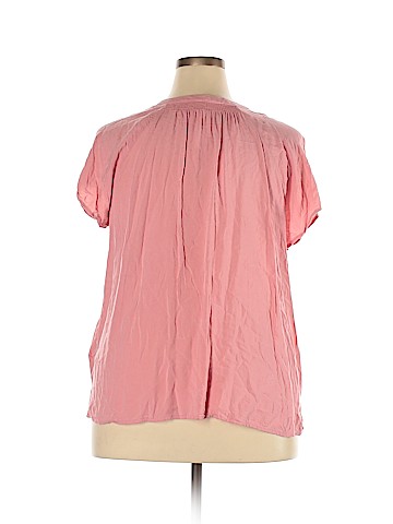 Old Navy Short Sleeve Blouse (view 2)