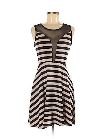 Max and Riley Casual Dress (view 1)