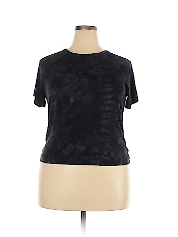 American Eagle Outfitters Short Sleeve T-Shirt (view 1)