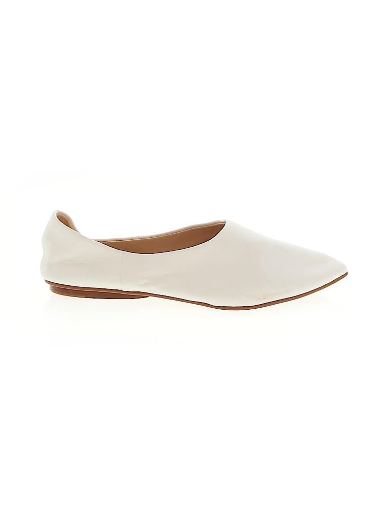 Vince Camuto White Flats Size 10 - photo 1