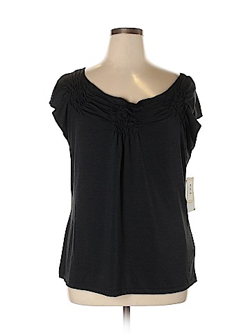 ECI Short Sleeve Top (view 1)