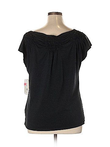 ECI Short Sleeve Top (view 2)