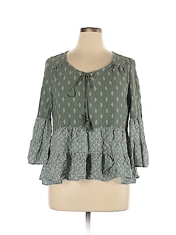 Mudd 3/4 Sleeve Blouse (view 1)