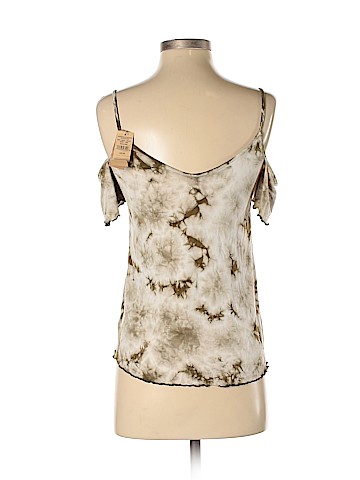 American Eagle Outfitters Short Sleeve Top (view 2)