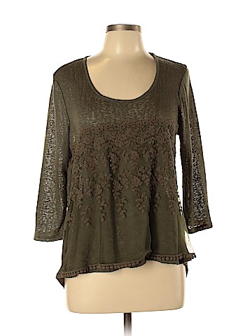 About A Girl 3/4 Sleeve Top (view 1)