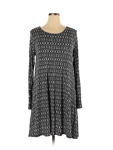 Old Navy Casual Dress (view 1)