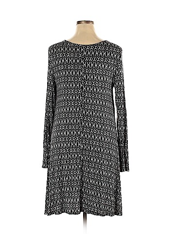 Old Navy Casual Dress (view 2)