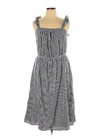 Old Navy Casual Dress (view 1)