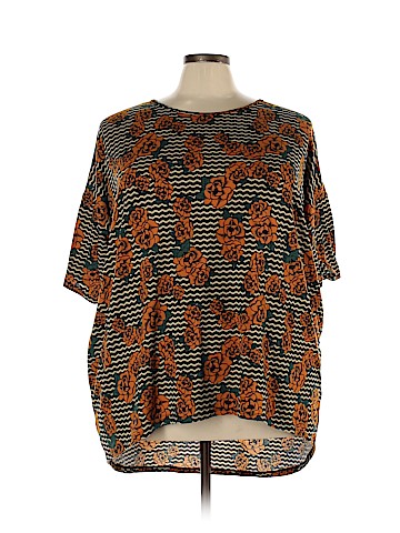 Lularoe Short Sleeve T-Shirt (view 1)