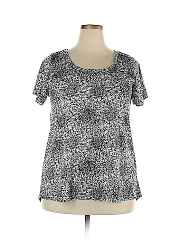 Lularoe Short Sleeve T-Shirt (view 1)