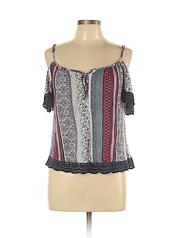 Almost Famous Short Sleeve Top (view 1)