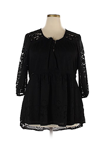 Eyeshadow 3/4 Sleeve Top (view 1)