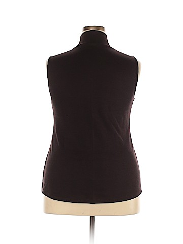 Croft & Barrow Sleeveless Top (view 2)
