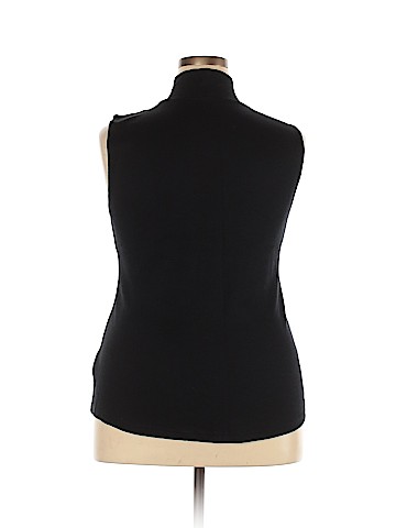 Croft & Barrow Sleeveless Top (view 2)