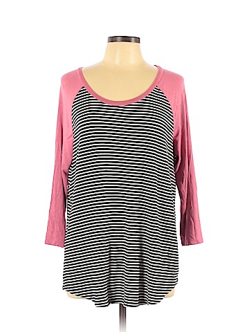 Maurices 3/4 Sleeve T-Shirt (view 1)