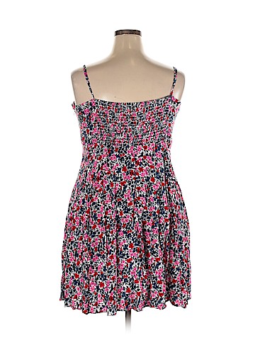 Old Navy Casual Dress (view 2)