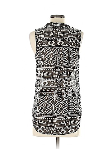 No Boundaries Sleeveless Blouse (view 2)