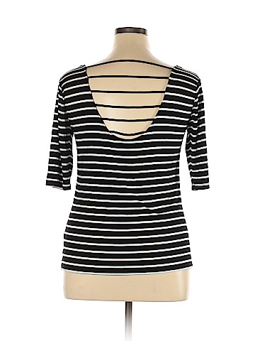 Cable & Gauge Short Sleeve Top (view 2)